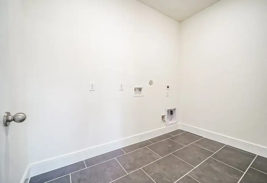 Plan 4539 laundry - 12 of 18