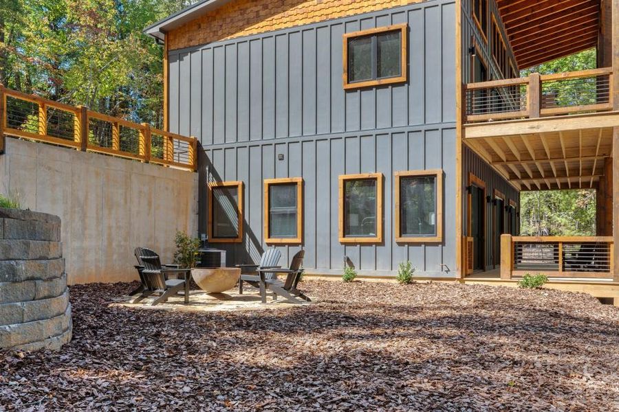 Exterior details and patio area of a home in , Blue Ridge (Image 20).