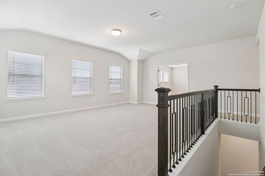 Spacious, unfurnished interior of a new home in Royal Crest, San Antonio (Image 44). Spacious, unfurnished interior of a new home in Royal Crest, San Antonio (Image 44).