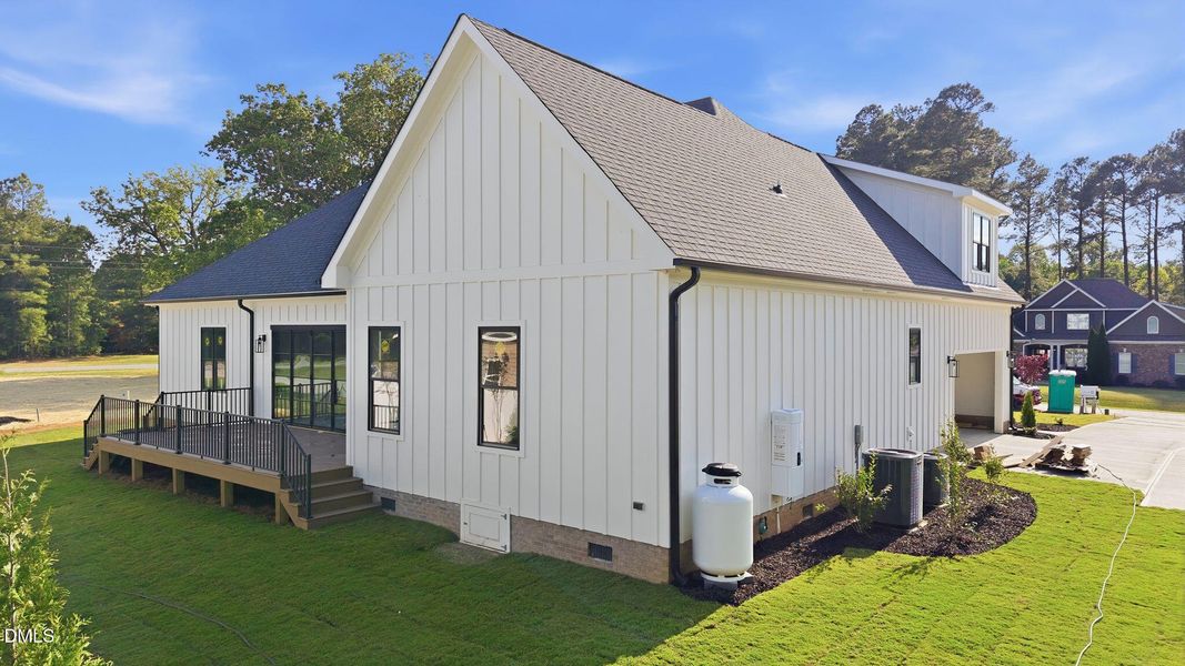 5-web-or-mls-dji_20260430171902_0738_d