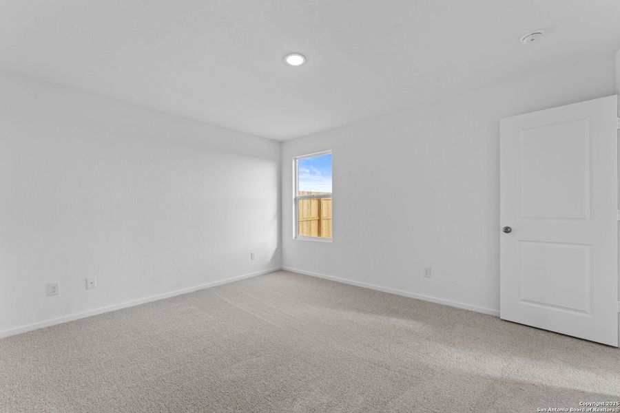 Spacious, unfurnished interior of a new home in , New Braunfels (Image 12). Spacious, unfurnished interior of a new home in , New Braunfels (Image 12).