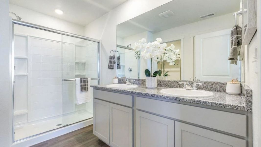 Furnished interior view inside a new home in Settlers Crossing, Commerce City (Image 11). Furnished interior view inside a new home in Settlers Crossing, Commerce City (Image 11).