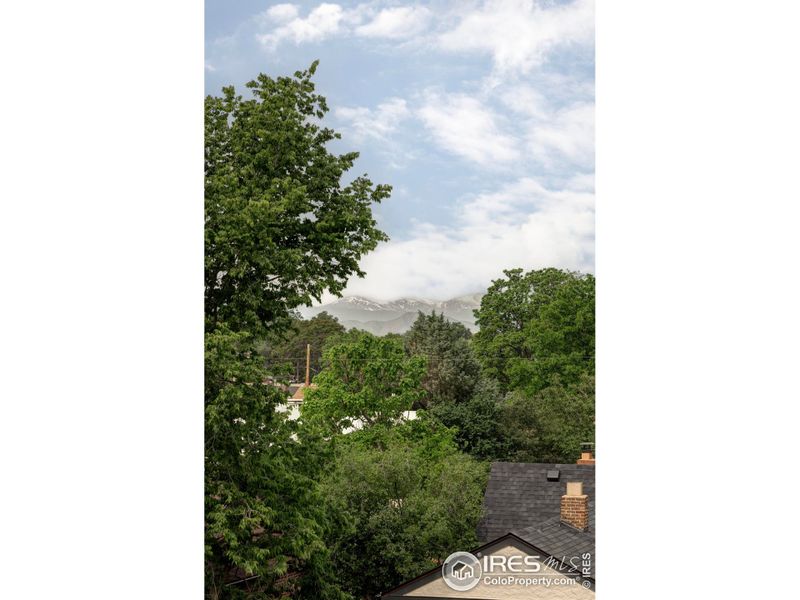 Image 34 of a home in .