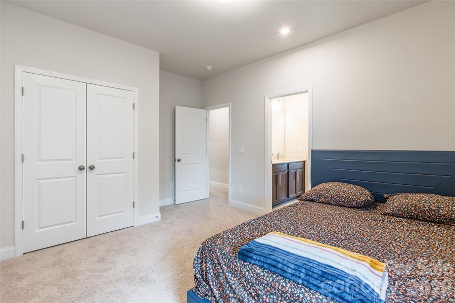 Furnished interior view inside a new home in Eckley, Mooresville (Image 13).