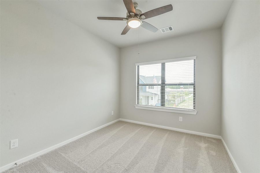 Spacious, unfurnished interior of a new home in Summer Place  35', Montgomery (Image 17).