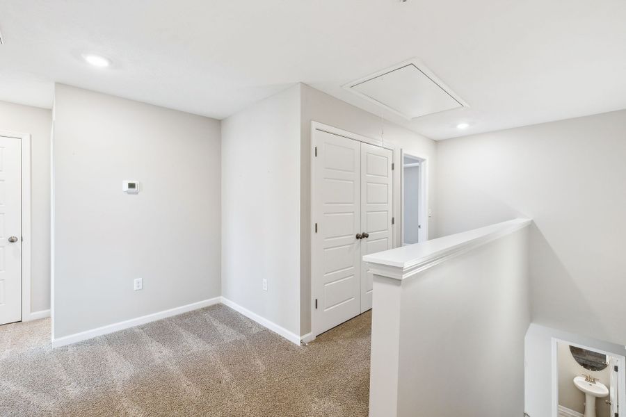Spacious, unfurnished interior of a new home in Jackson Towne, Murfreesboro (Image 18).