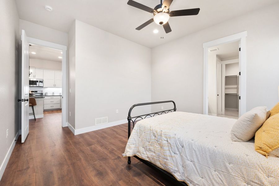 Furnished interior view inside a new home in Vernazza, Windsor (Image 13).