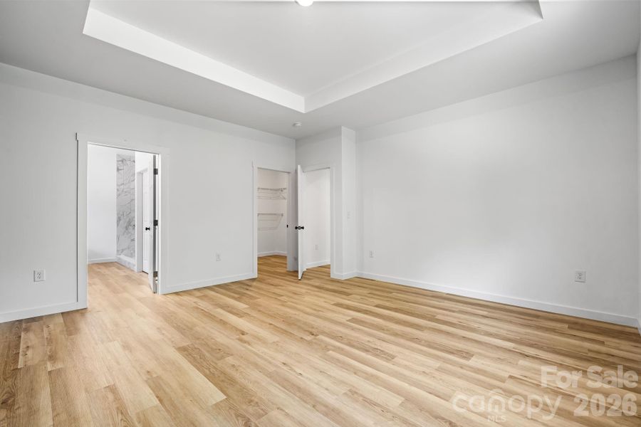Spacious, unfurnished interior of a new home in , Taylorsville (Image 18).