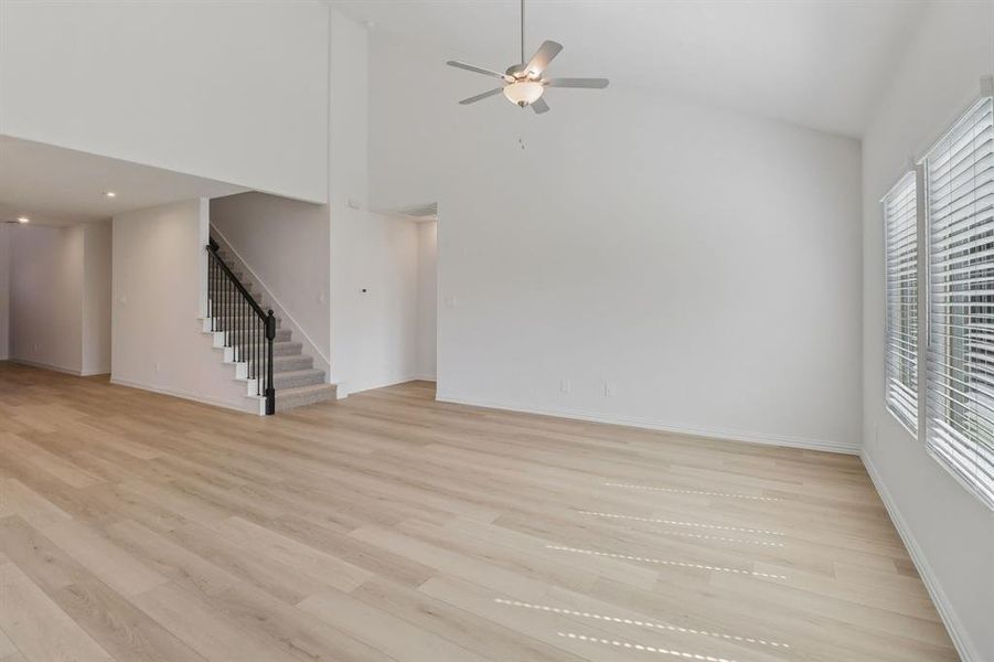 Spacious, unfurnished interior of a new home in Southridge - Signature Series, Princeton (Image 19). Spacious, unfurnished interior of a new home in Southridge - Signature Series, Princeton (Image 19).