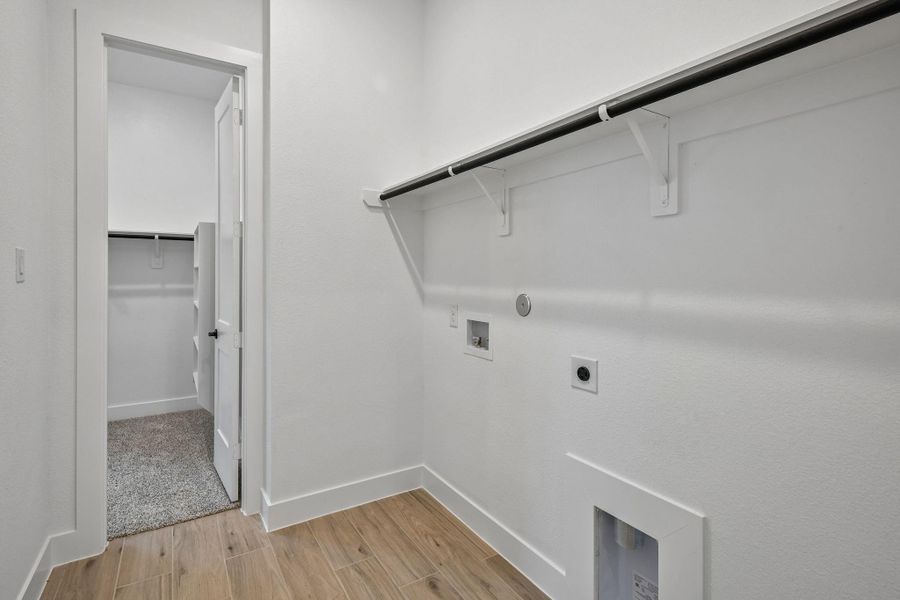 Spacious, unfurnished interior of a new home in Artavia, Conroe (Image 18).