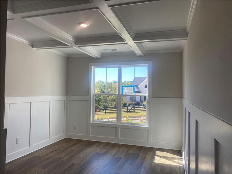 Spacious, unfurnished interior of a new home in , Dallas (Image 17).