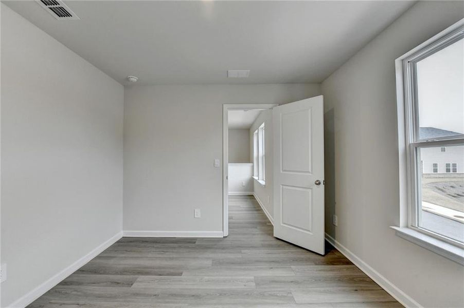 Spacious, unfurnished interior of a new home in , Lawrenceville (Image 51).