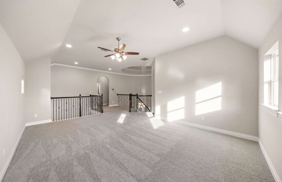 Representative unfurnished interior of a home built from the 3070 by Ravenna Homes in The Highlands 55′, Porter (Image 34).