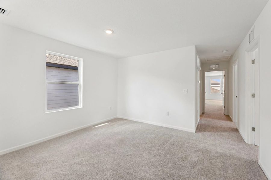 Representative unfurnished interior of a home built from the Lyon by Starlight Homes in Brookewater at Crossprairie, St. Cloud (Image 19).