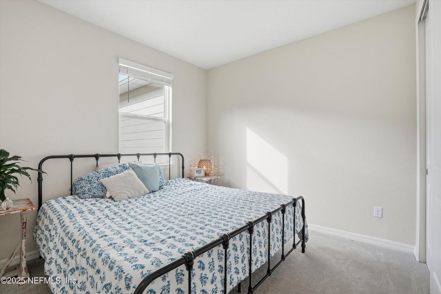 Furnished interior view inside a new home in , Middleburg (Image 19).