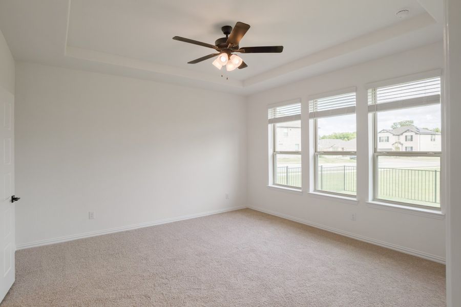 Spacious, unfurnished interior of a new home in Whitewing Trails, Princeton (Image 22).