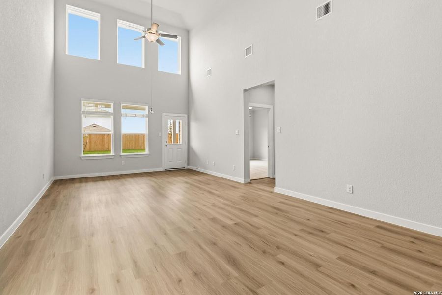 Spacious, unfurnished interior of a new home in Red Hawk Landing, San Antonio (Image 25). Spacious, unfurnished interior of a new home in Red Hawk Landing, San Antonio (Image 25).