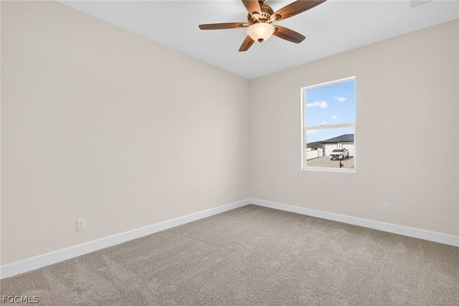 Spacious, unfurnished interior of a new home in Cape Coral, Cape Coral (Image 21).