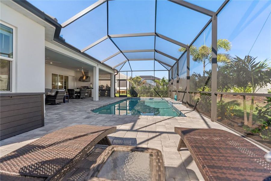 Exterior details and patio area of a home in , Bradenton (Image 23).