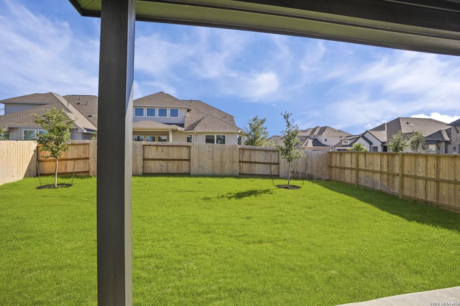 Exterior details and patio area of a home in Stillwater Ranch, San Antonio (Image 4).