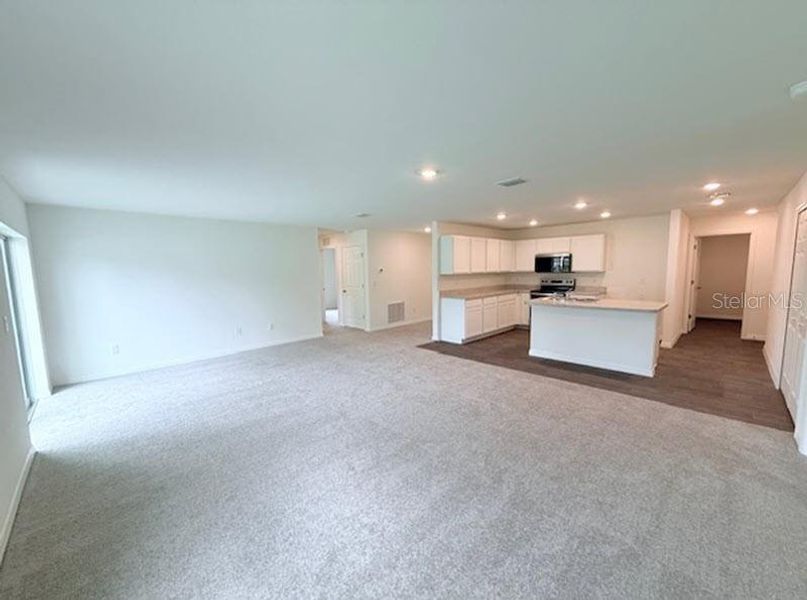 Spacious, unfurnished interior of a new home in Palm Coast, Palm Coast (Image 8).