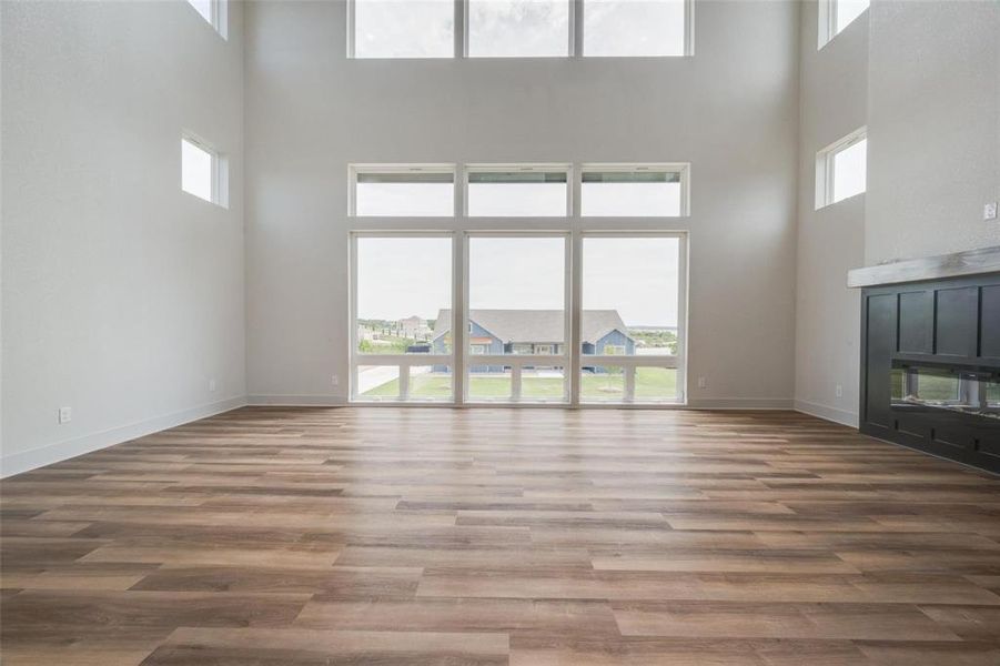 Spacious, unfurnished interior of a new home in , Bridgeport (Image 21).