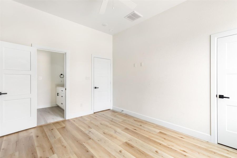 Spacious, unfurnished interior of a new home in , Cleveland (Image 25).