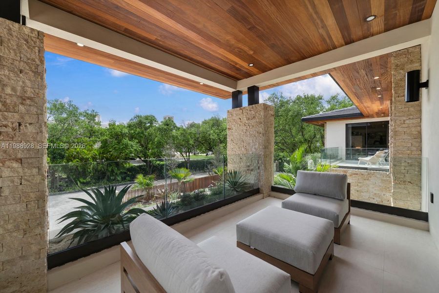 Exterior details and patio area of a home in , Miami (Image 29).