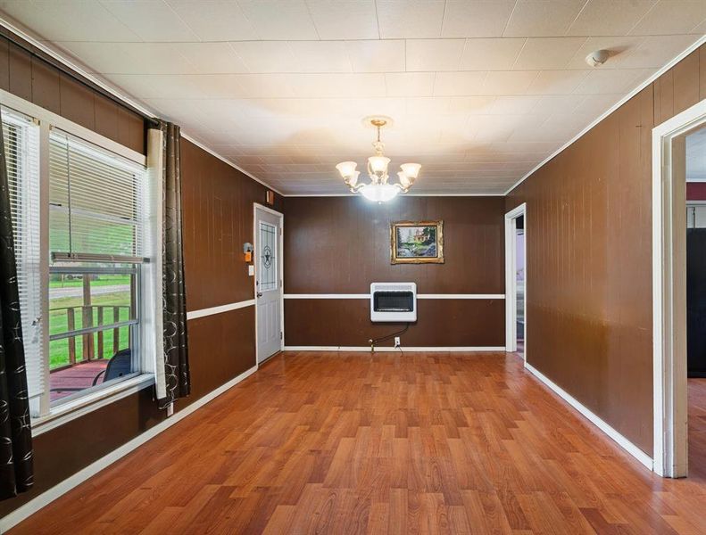 Spacious, unfurnished interior of a new home in , Blossom (Image 9).