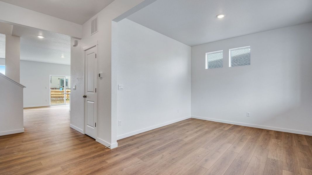 Spacious, unfurnished interior of a new home in Silver Peaks, Lochbuie (Image 14). Spacious, unfurnished interior of a new home in Silver Peaks, Lochbuie (Image 14).