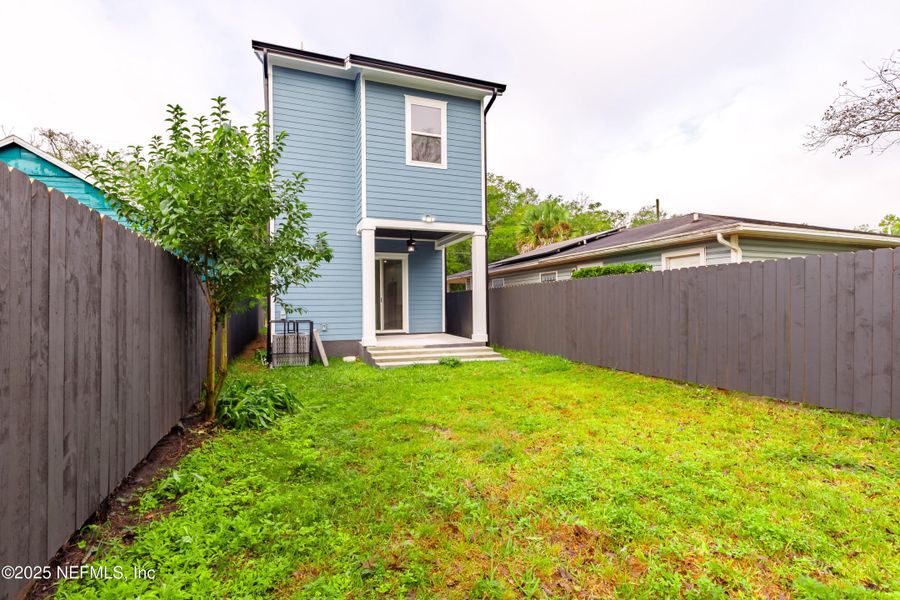 Exterior details and patio area of a home in , Jacksonville (Image 22). Exterior details and patio area of a home in , Jacksonville (Image 22).