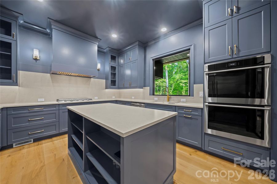 Scullery/ second full kitchen with build- in appliances