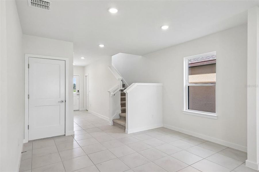 Spacious, unfurnished interior of a new home in Grasslands West, Lakeland (Image 29).