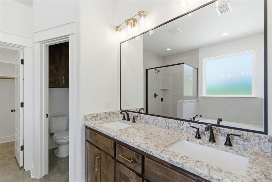 Furnished interior view inside a new home in , Weatherford (Image 6).