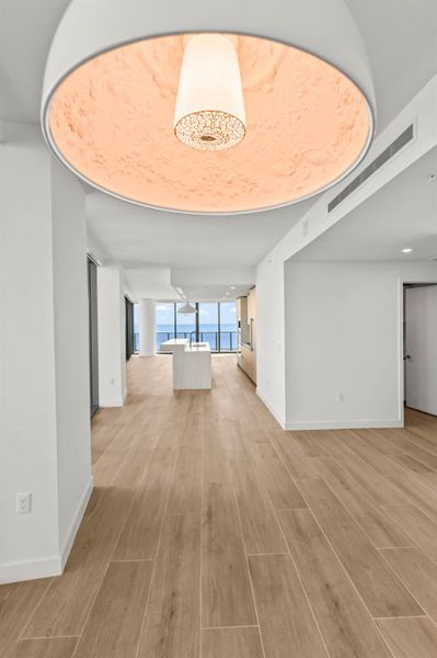 Spacious, unfurnished interior of a new home in Casamar, Pompano Beach (Image 42).