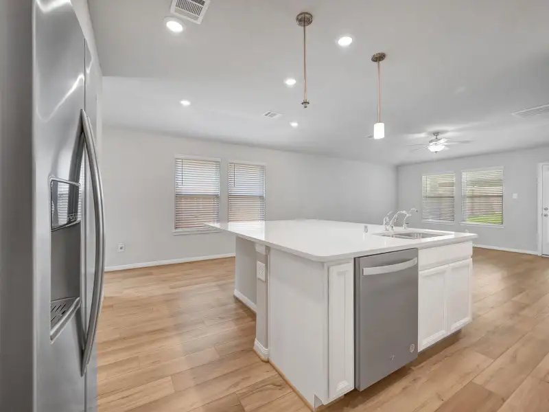 Photo is not of the actual home, but is an inspirational photo of builder’s model home and may depict options, furnishings, and/or decorator features that are not included Photo is not of the actual home, but is an inspirational photo of builder’s model home and may depict options, furnishings, and/or decorator features that are not included