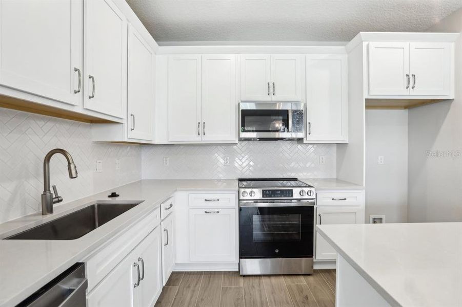Furnished interior view inside a new home in , Tampa (Image 5).
