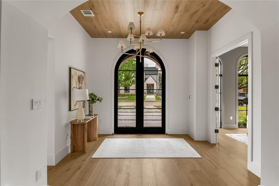 Spacious, unfurnished interior of a new home in , Dallas (Image 28). Spacious, unfurnished interior of a new home in , Dallas (Image 28).