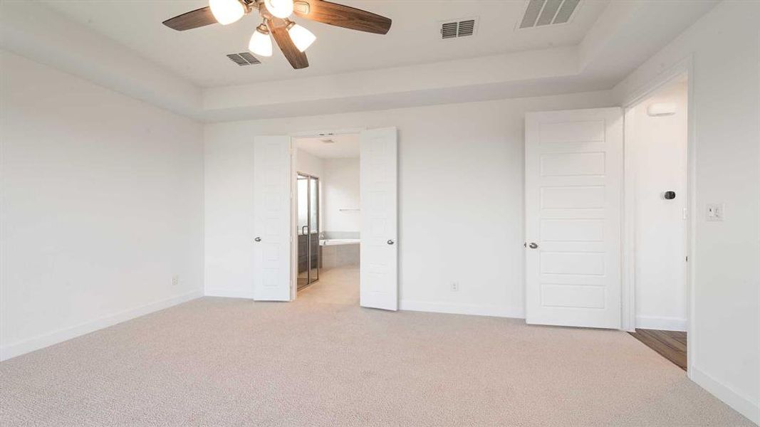 Spacious, unfurnished interior of a new home in Trinity Falls 45', McKinney (Image 19). Spacious, unfurnished interior of a new home in Trinity Falls 45', McKinney (Image 19).