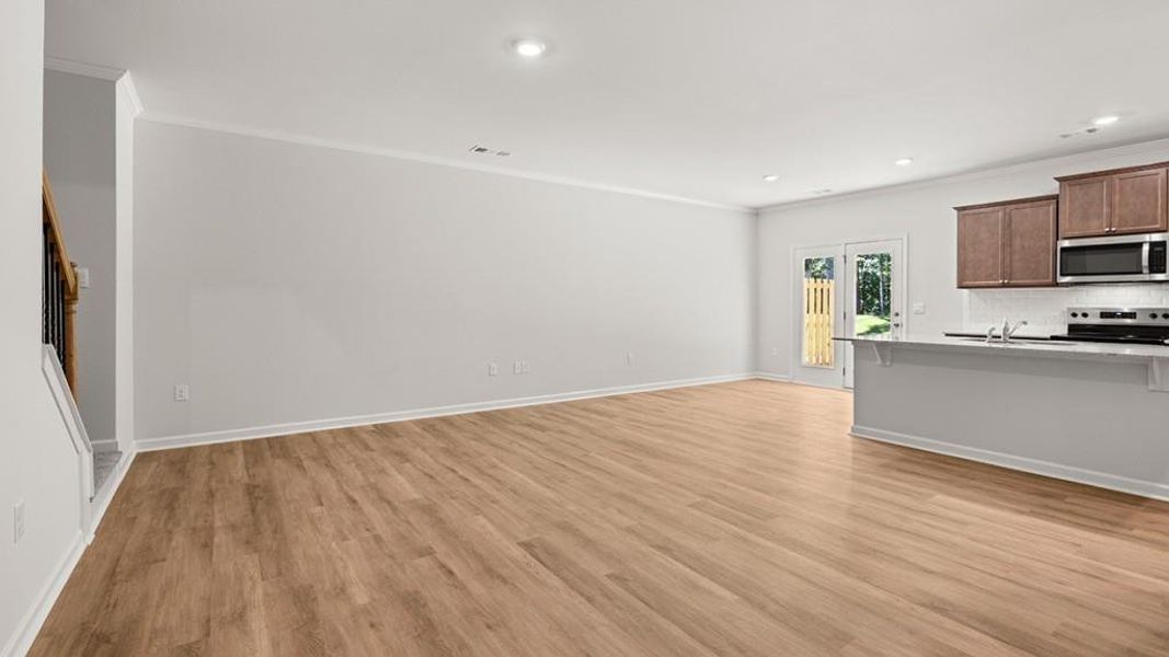 Spacious, unfurnished interior of a new home in Oconee Overlook Townhomes, Gainesville (Image 33).
