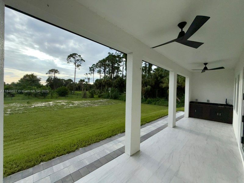 Image 33 of a home in .