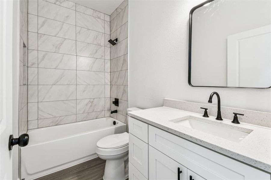 Furnished interior view inside a new home in , Lutz (Image 4).