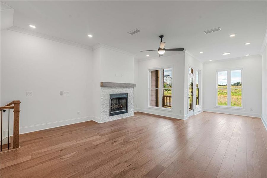 Spacious, unfurnished interior of a new home in Waterhaven, Cumming (Image 53).