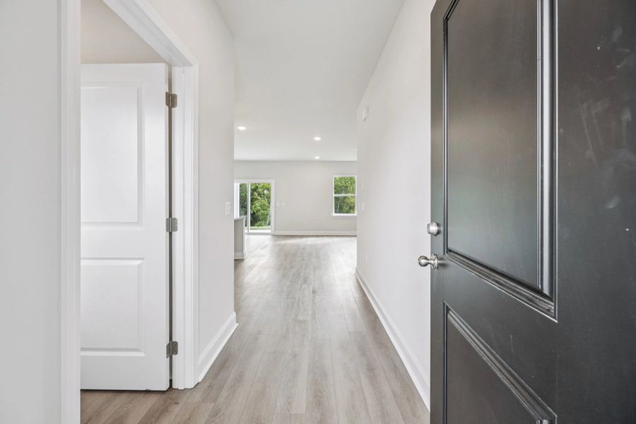 Spacious, unfurnished interior of a new home in Ascent at Arbor Ridge, La Vergne (Image 14). Spacious, unfurnished interior of a new home in Ascent at Arbor Ridge, La Vergne (Image 14).