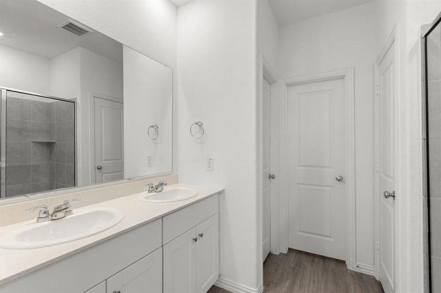Furnished interior view inside a new home in , McKinney (Image 19).