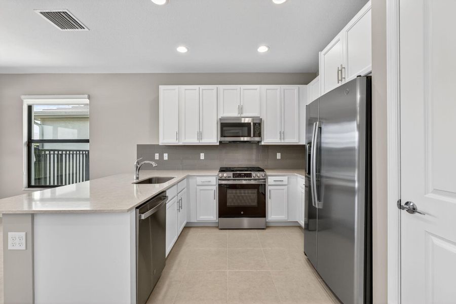 14-web-or-mls-3A5A7244