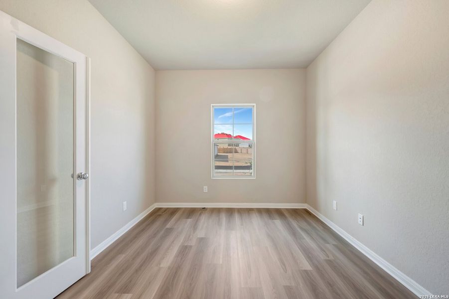 Spacious, unfurnished interior of a new home in Agave, San Antonio (Image 21).