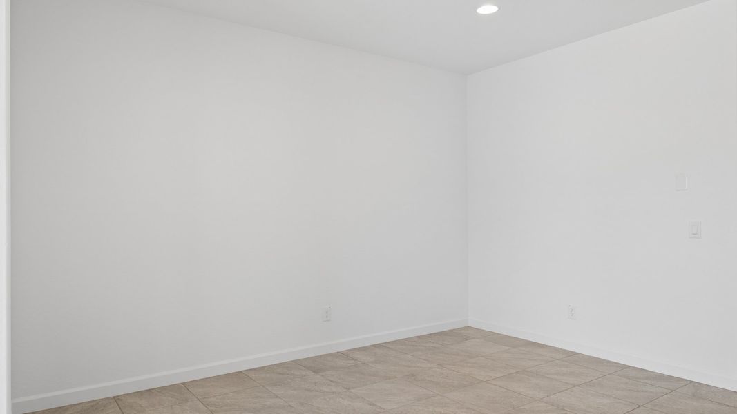 Spacious, unfurnished interior of a new home in Quail Ranch, San Tan Valley (Image 23). Spacious, unfurnished interior of a new home in Quail Ranch, San Tan Valley (Image 23).