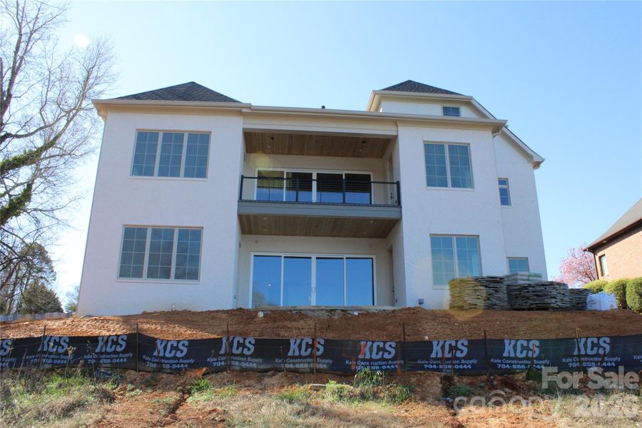 Image 34 of a home in .