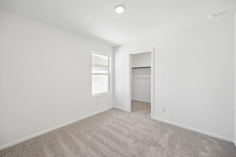Spacious, unfurnished interior of a new home in Montgomery Bend, Montgomery (Image 20).
